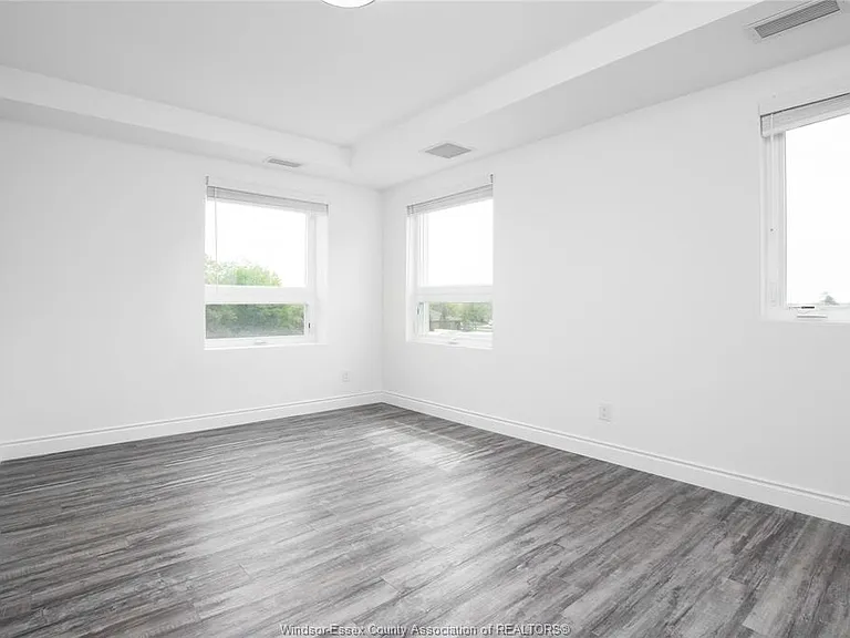 1675 Banwell Rd #307 — Photo 11