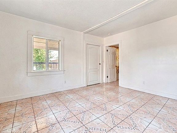 5th image of 238 W 90th St