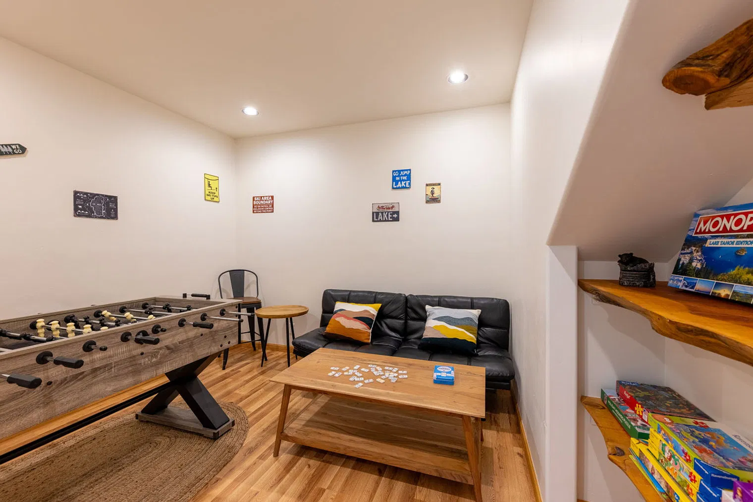 4 bed, 3.0 bath, $8,526 — Photo 2