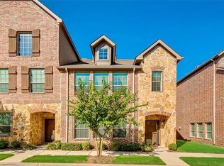 4225 Riverview Dr, Carrollton, TX 75010