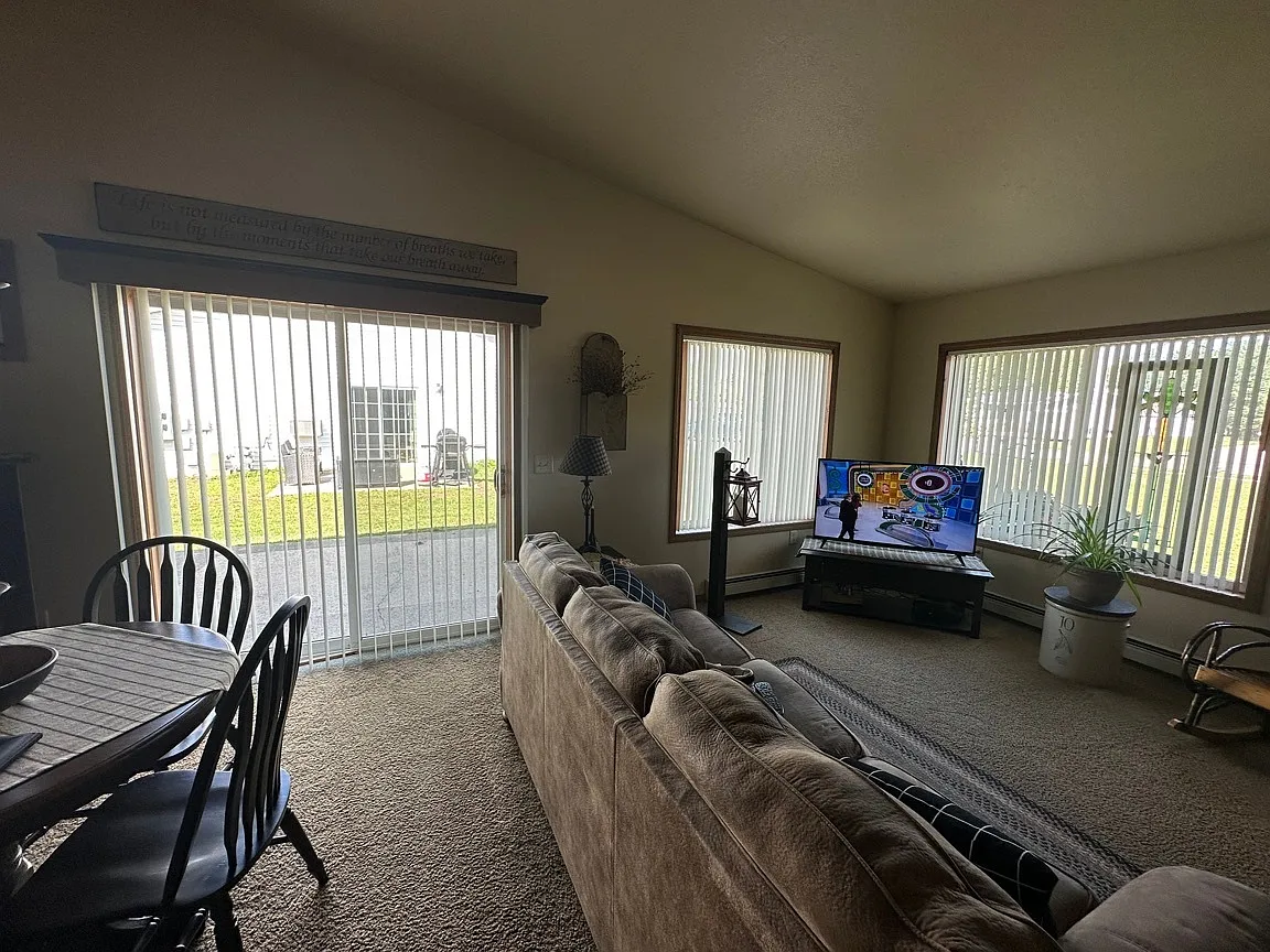 315 Crestview Lane - C — Photo 4