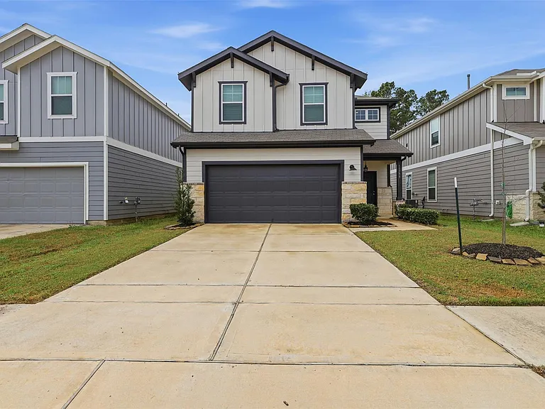 11739 Armadale Dr — Photo 2