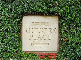 4 Rutgers Pl, Houston, TX 77005