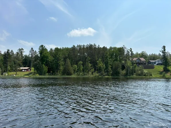 Waucedah Rd, Vulcan, MI 49892