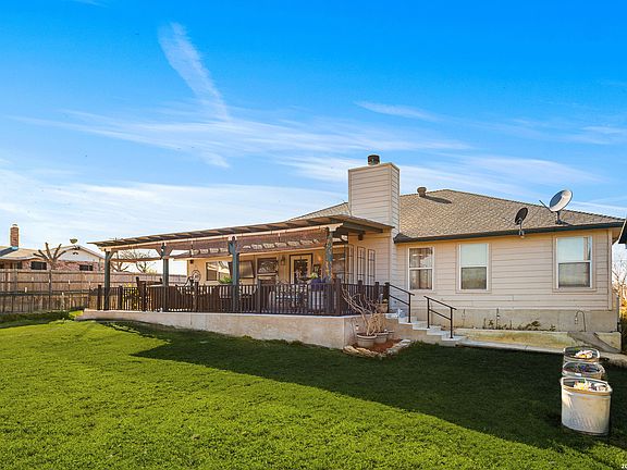 3rd image of 7914 Knowlton Rd