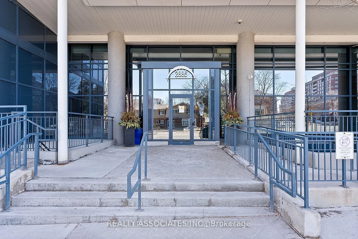 Building Photo - 2885 Bayview Ave #1016
