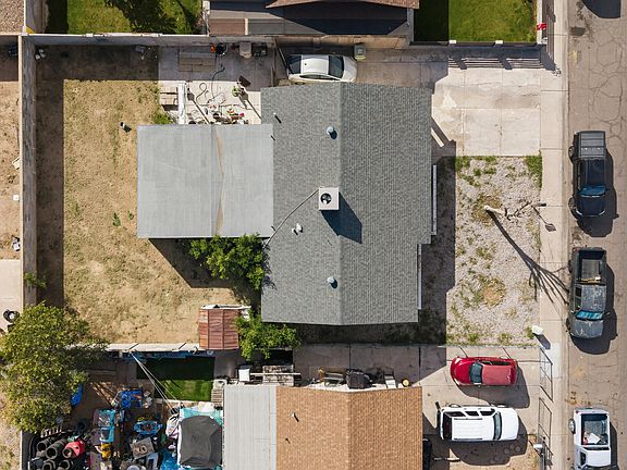 4th image of 7811 W OREGON Avenue