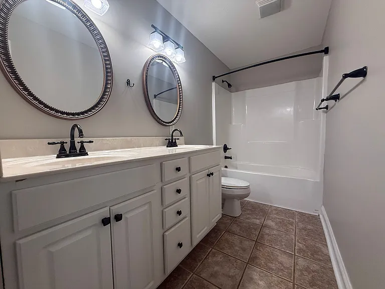 2206 Mulligan Ct — Photo 22