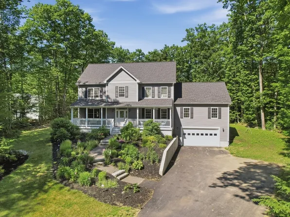 7 Lefevre Dr, Kingston, NH 03848