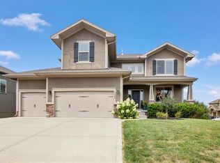 12500 S Laci Cir, Lake Lotawana, MO 64086