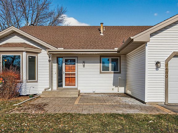 5th image of 8480 Pelican Ct