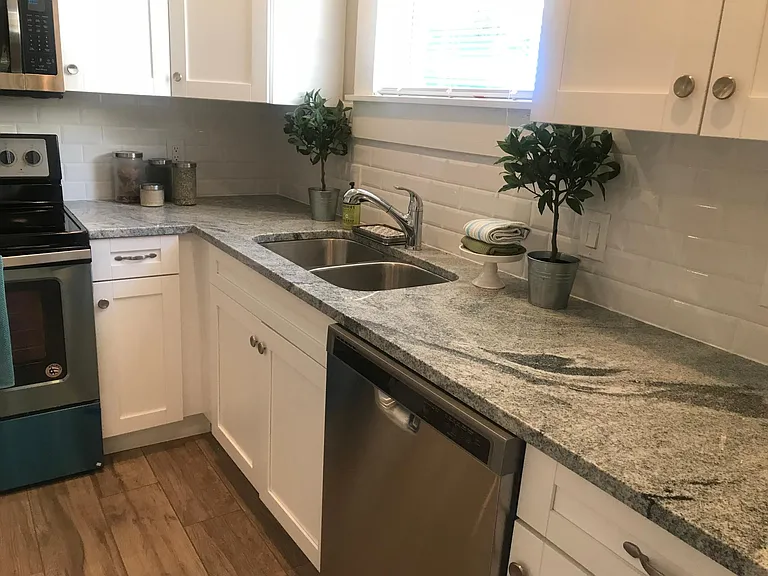 416 E Floribraska Ave — Photo 17