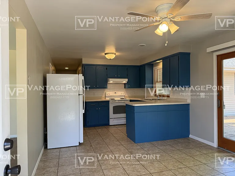 306 Nancy St — Photo 5