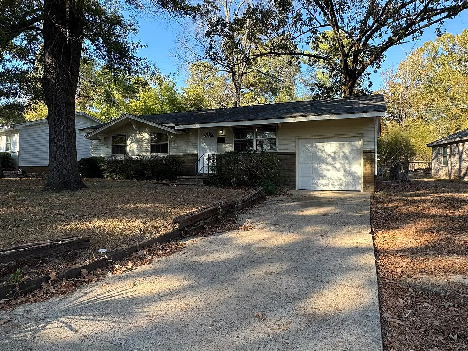 3 bed, 1240 sqft, $1,550 — Photo 2