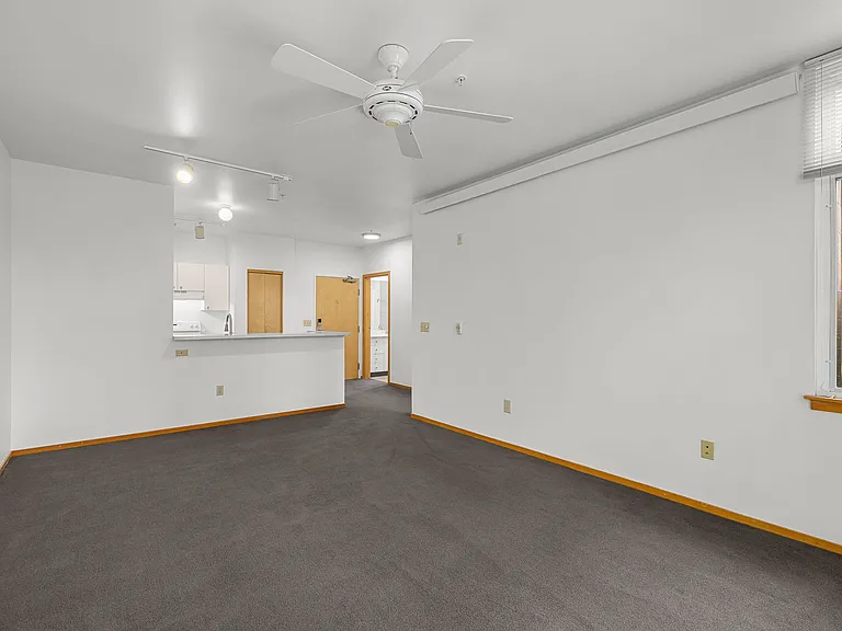 Bookmark Apartments — Photo 17