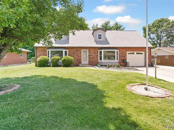 2520 Stratford Ln, Granite City, IL 62040