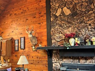 9740 Ridgecrest Dr, Hillsboro, MO 63050