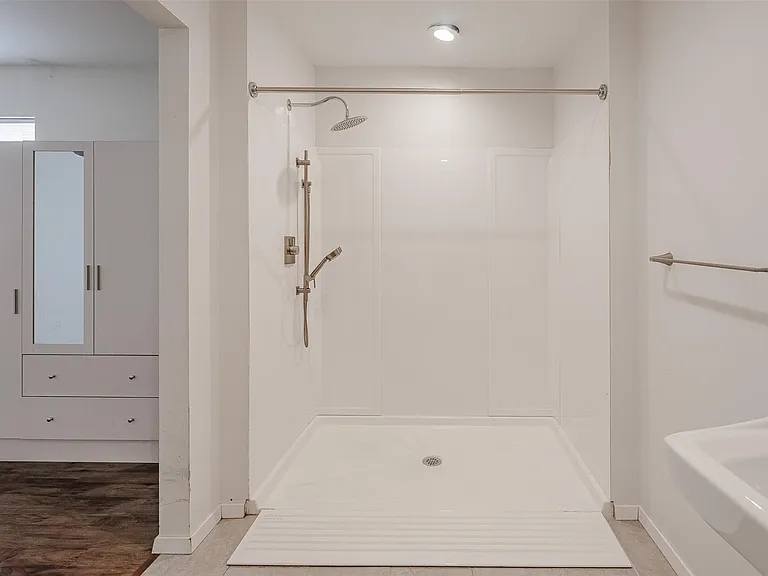2106 Lamplight Village Cir #A — Photo 13
