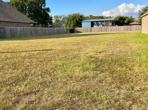 133 Tortoise Ln, Broussard, LA 70518