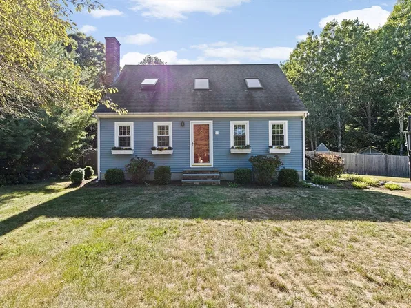 66 Maureen Way, Plymouth, MA 02360