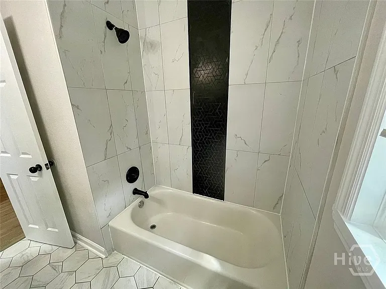 237 W 73rd St — Photo 12