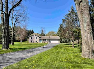 9939 N Clear Lake Rd, Milton, WI 53563