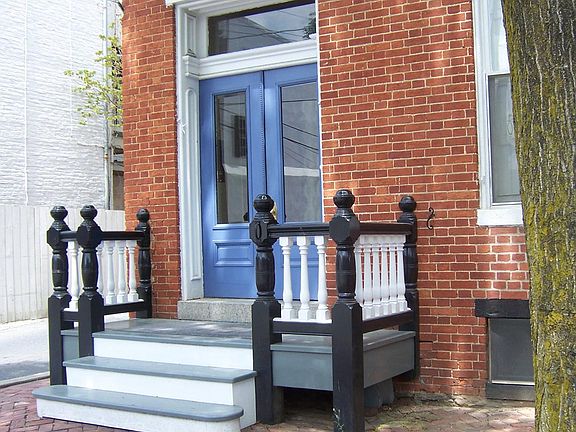 Our Front Porch (with vestibule behind for secure package delivery!)