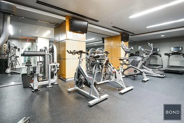 Rented by Bond New York | media 43