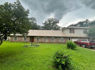 1701 Woodview Cir, Amory, MS 38821