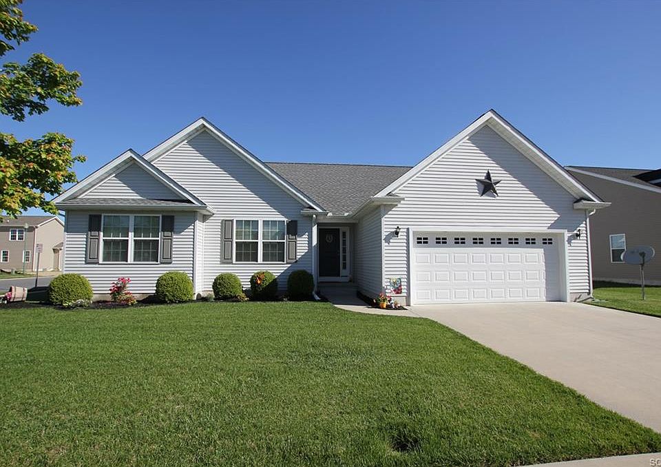 1st image of 401 Plantation Dr
