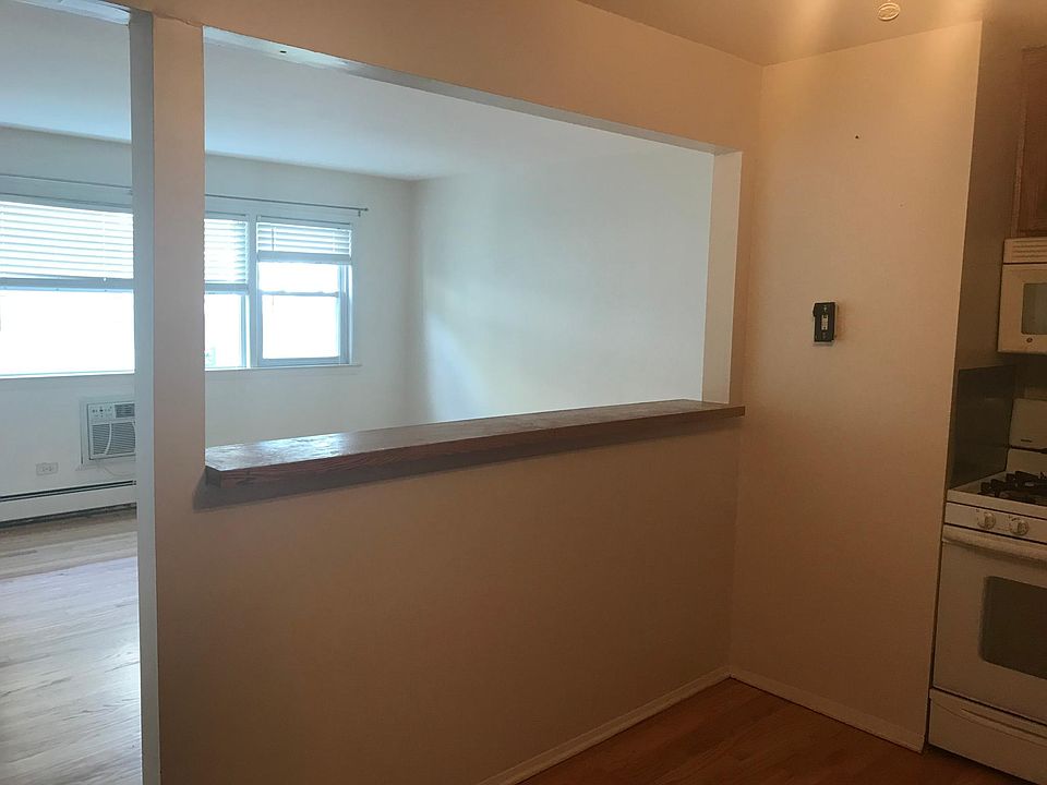 1st image of 929 S Oak Park Ave APT 2NE