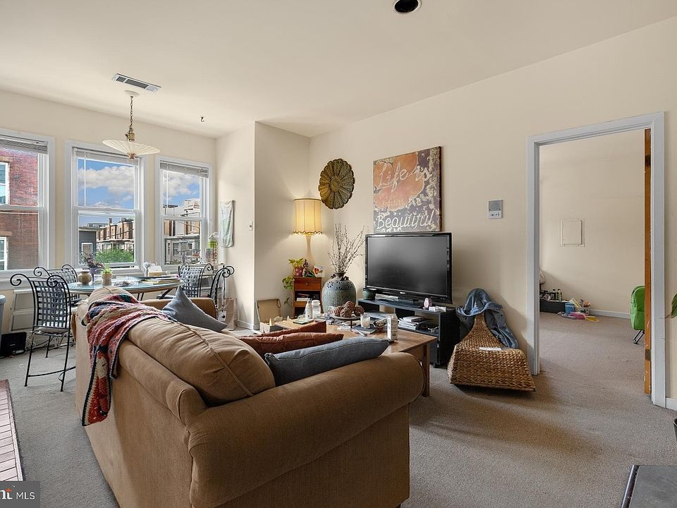 1st image of 846 Corinthian Ave Floor 2