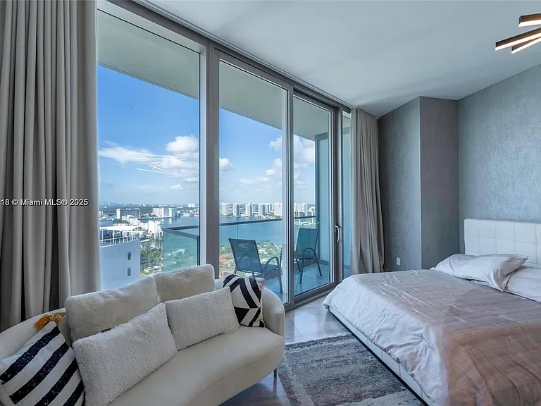 18975 Collins Ave #3004 — Photo 42