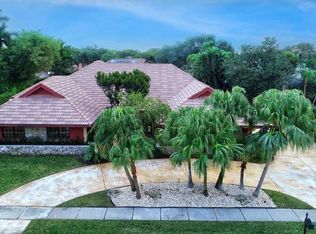 3230 Saint James Dr, Boca Raton, FL 33434