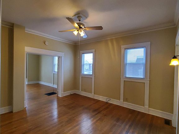 5th image of 137 Whitesboro St Floor 1