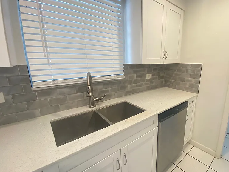 1017 Gibraltar Rd — Photo 6