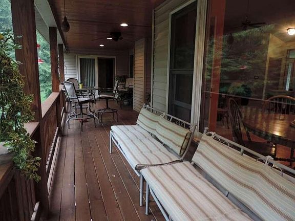 5th image of 3051 N Pleasantwood Dr