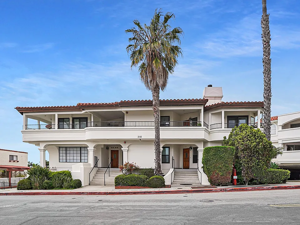 210 Avenida Montalvo #1