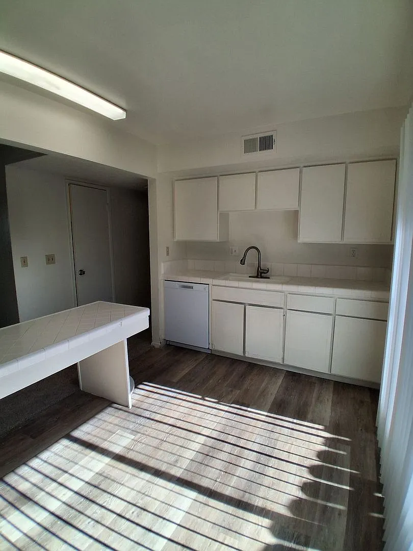 57-83 W. San Jose — Photo 4