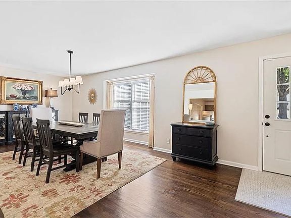 4th image of 9740 Aberdeen Dr