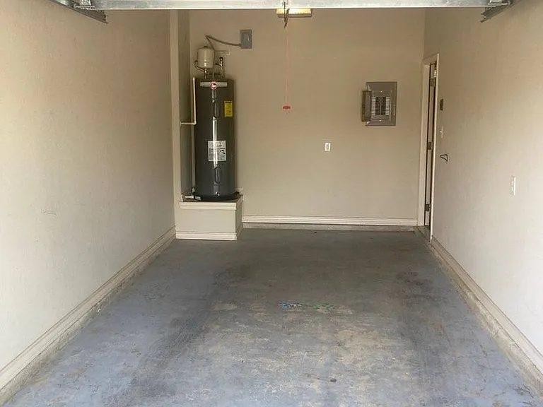 6942 Lakeview Dr — Photo 11