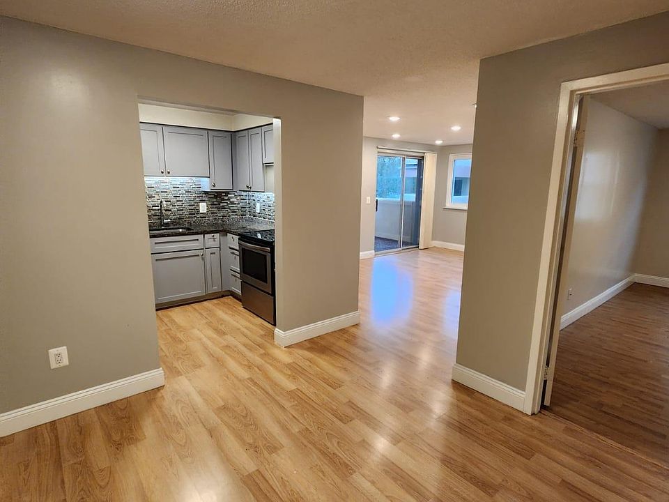 1st image of 1380 East St APT 405