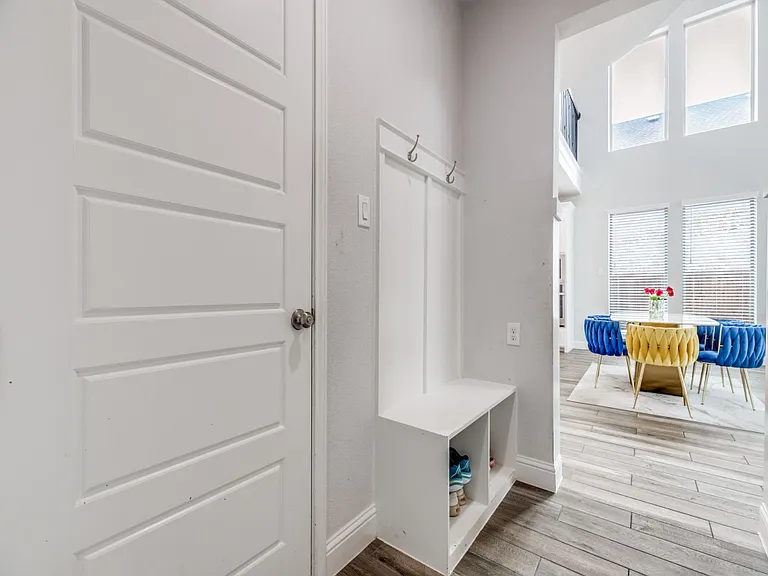 820 Manchester Ave — Photo 20