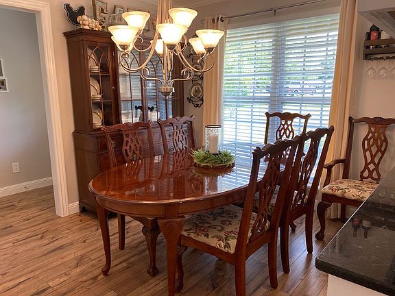 5th image of 149 Tall Pines Dr