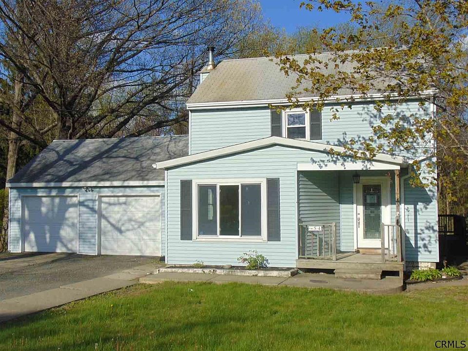 1st image of 54 Dewey Ave