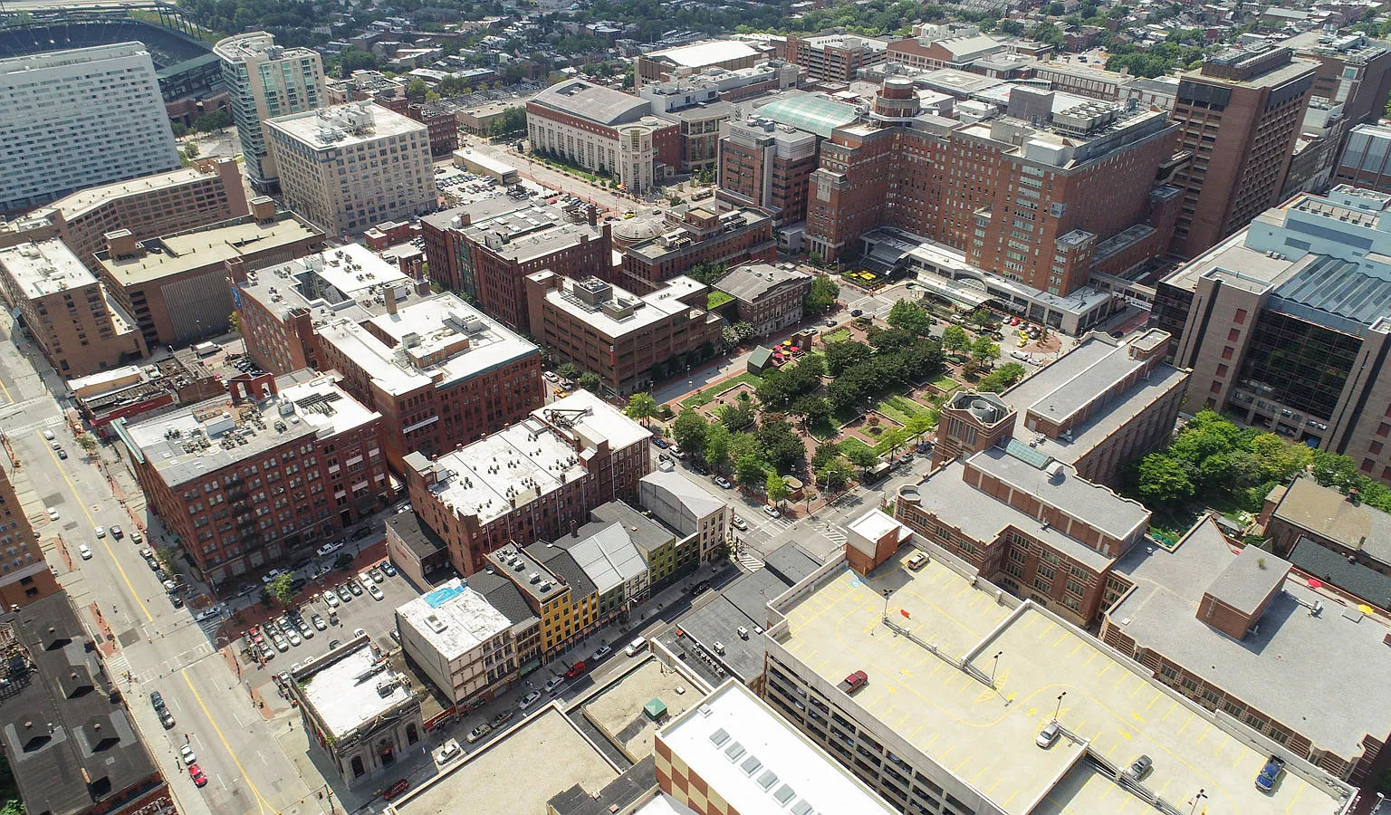 405 W Redwood Apartments — Photo 4