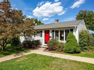 7 Plumtree Cir, Springfield, MA 01118