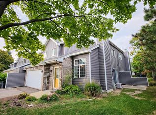 7719 S Shore Dr, Chanhassen, MN 55317