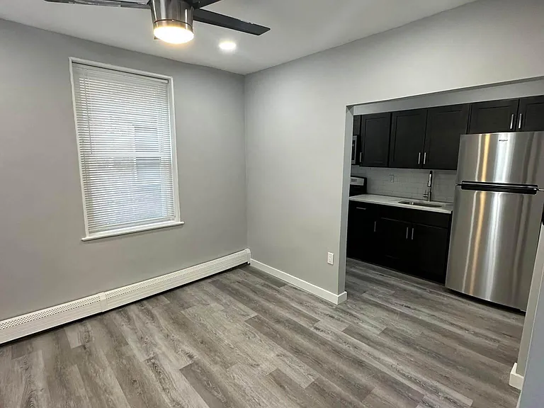 615-23 E Vernon Rd #102 — Photo 8