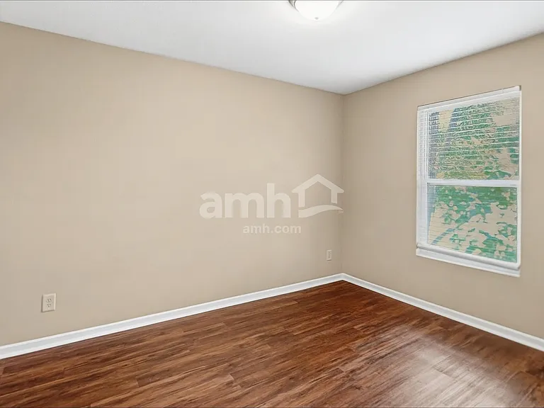 2361 Blackthorn Dr — Photo 15